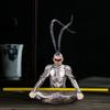 Ци Тянь Да Шэн Сунь Укун Декоративное украшение для дома Доу Побеждает Будду Чайный питомец Аквариум для рыбок Автомобильный аксессуар Китайский стиль Ручная работа
