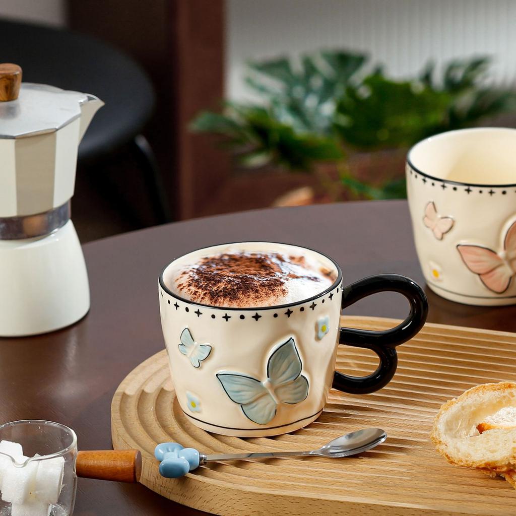 Милая кружка с бантиком высокой ценности, подглазурная керамическая чашка, бытовая чашка для питья с ложкой, подарок на день рождения для женщины