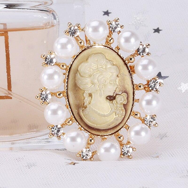 Blucome Vintage Beauty Head Brooch Pearl Pins for Women Coat Suit Bag Hijab Laple Pins New Year Gift