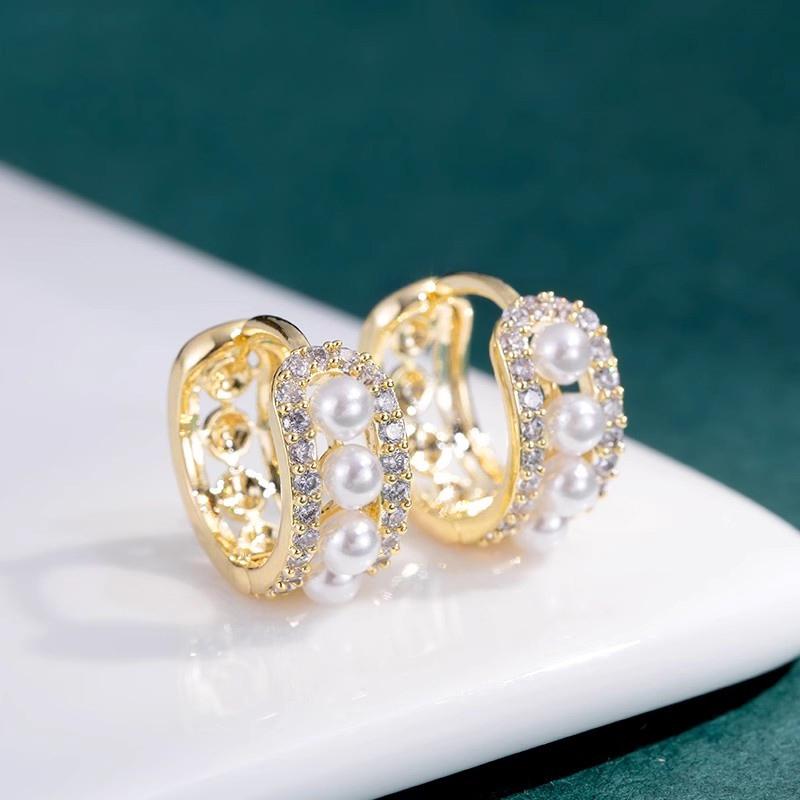 Xiaomi Huitan Delicate Imitation Pearl Women Hoop Earrings for Wedding Luxury Hollow Accessories Aesthetic Party Trendy Jewelry with CZ