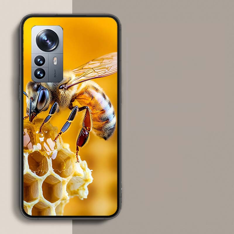 Bees and Honey in the Honeycomb Phone Case For Redmi Note 13 Pro Plus 14 Pro+ 12S 12 11S 11T 11E 11 10S 10 9S 9 Xiaomi Capa TPU