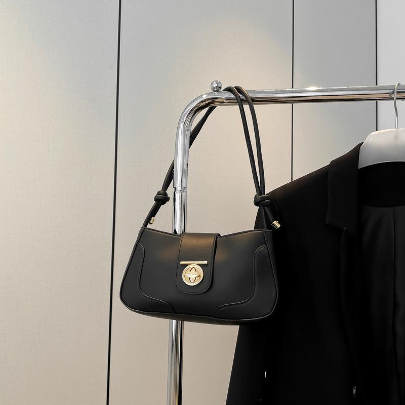 Women's High-end Shoulder Bag 2025 Winter New Versatile Ins Popular Niche Design Women's Bag Temperament This Year