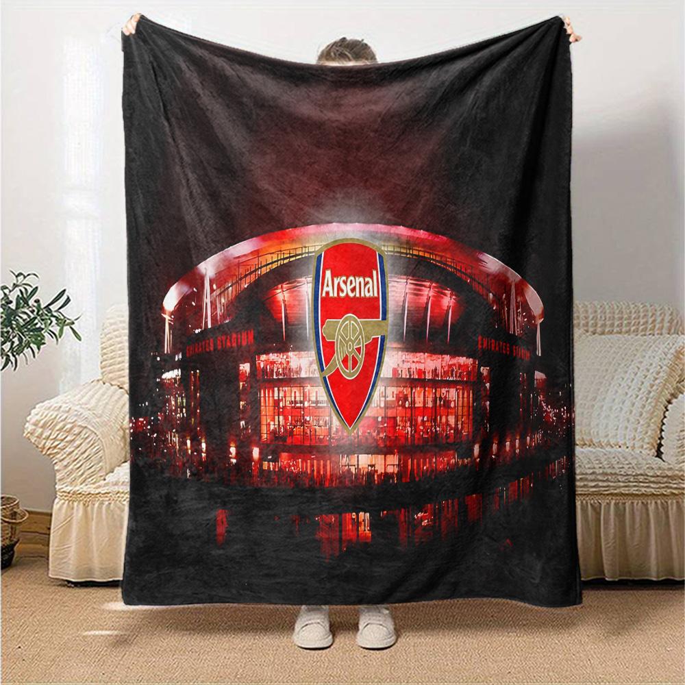 Arsenal Football Club Crest Flannel Blanket, Soft Polyester, Modern Design, All-Season for Camping, Travel, Gifts for holidays or birthdays