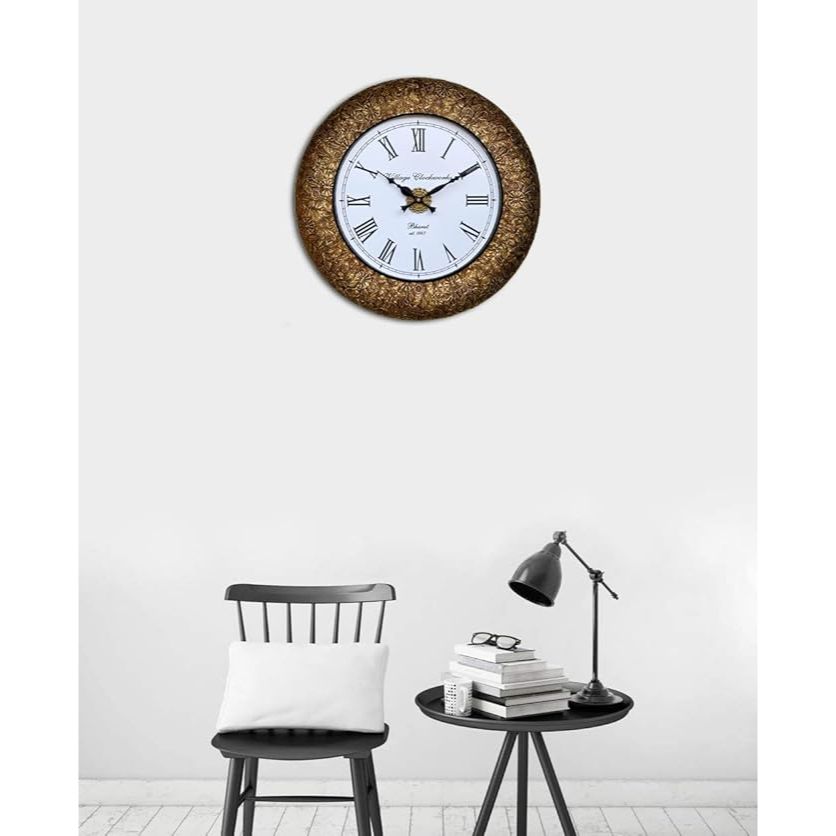 Декоративные металлические аналоговые настенные часы для элегантного домашнего декора, офиса, школы, спортзала, магазина и для подарков || Размер часов - 16 x 16 дюймов (Золотой Античный)