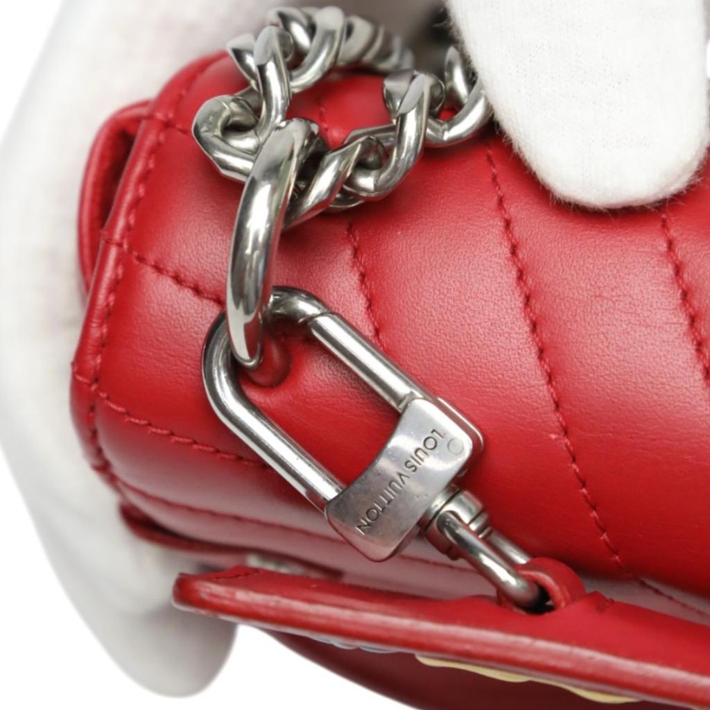 LOUIS VUITTON Chain tote New Wave Shoulder Bag leather Red Women M51930 Used