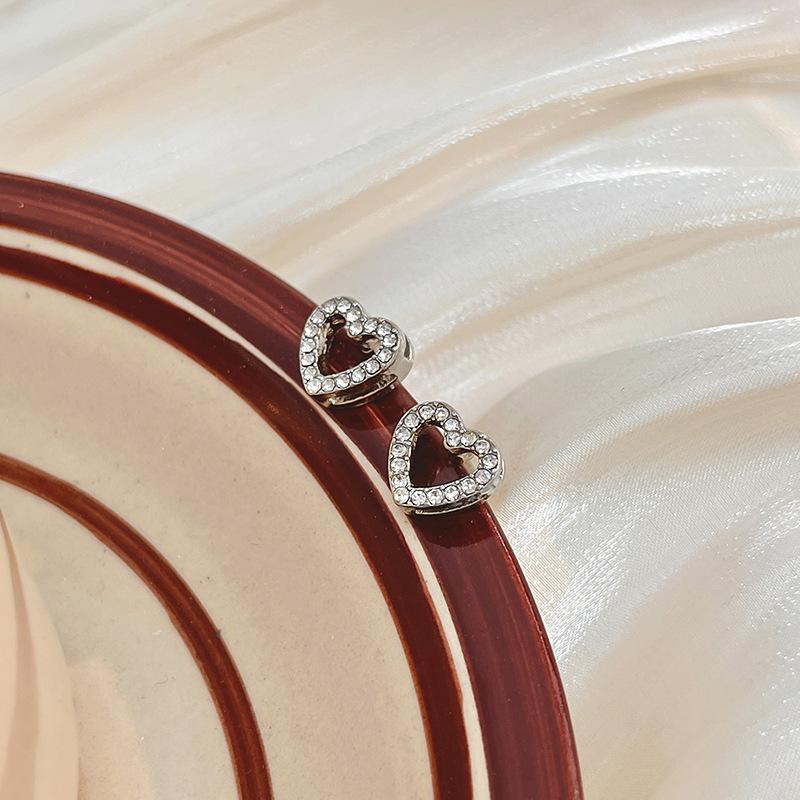 Summer New Products Are Simple, Personalized, Slightly Inlaid With Diamonds, Love Studs, Exquisite, Small, Trendy, Cool, Sweet, And Thin.