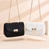 Женская мода Квадратная сумка через плечо Сумки Дизайнерские кошельки Сумка через плечо с пряжкой Летние сумки на цепочке Черные белые женские сумки