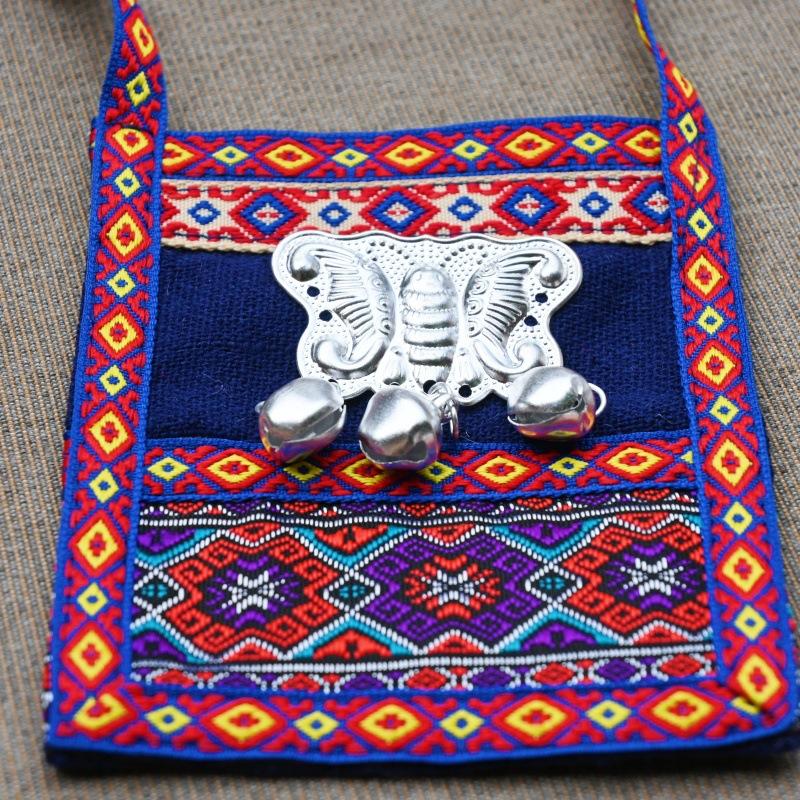 New pet clothes for dogs and cats, clothing for ethnic minorities such as Yao and Miao