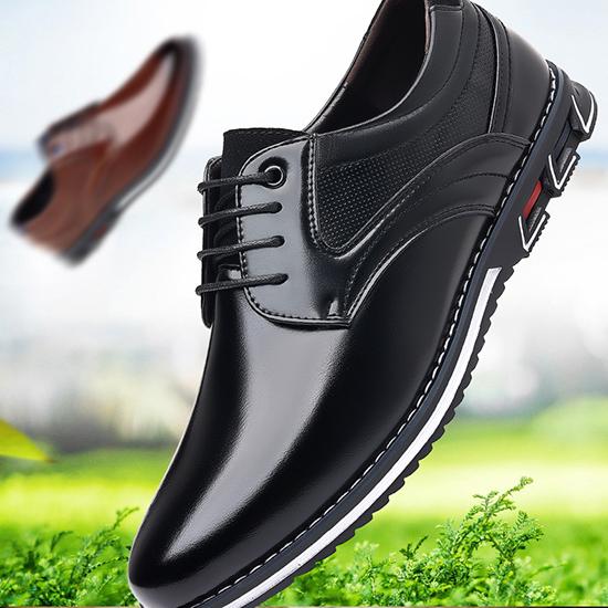 Men's Patent Leather Business Leather Shoes with Toe Tips, Slim Fitting Leather Shoes for Men's Fashionable Leather Shoes