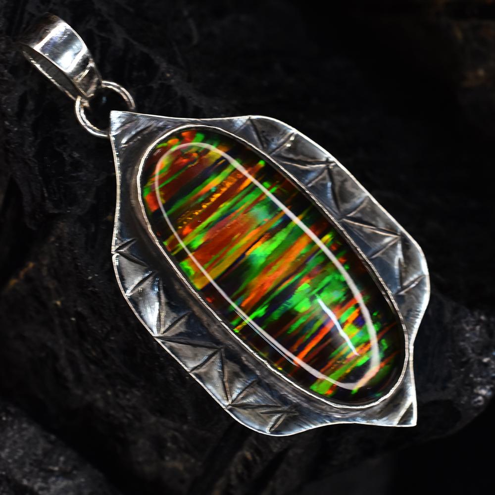 A+ 40 Ct Natural Oval 925 Sterling Silver Beautiful Opal Gems Pendant