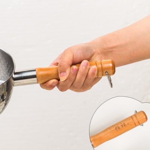 20 см кастрюля Юкихира, нержавеющая сталь, индукционная плита, простая в использовании, с деревянной ручкой, кованой отделкой и стеклянной крышкой. Особенности самоподдерживающегося узла