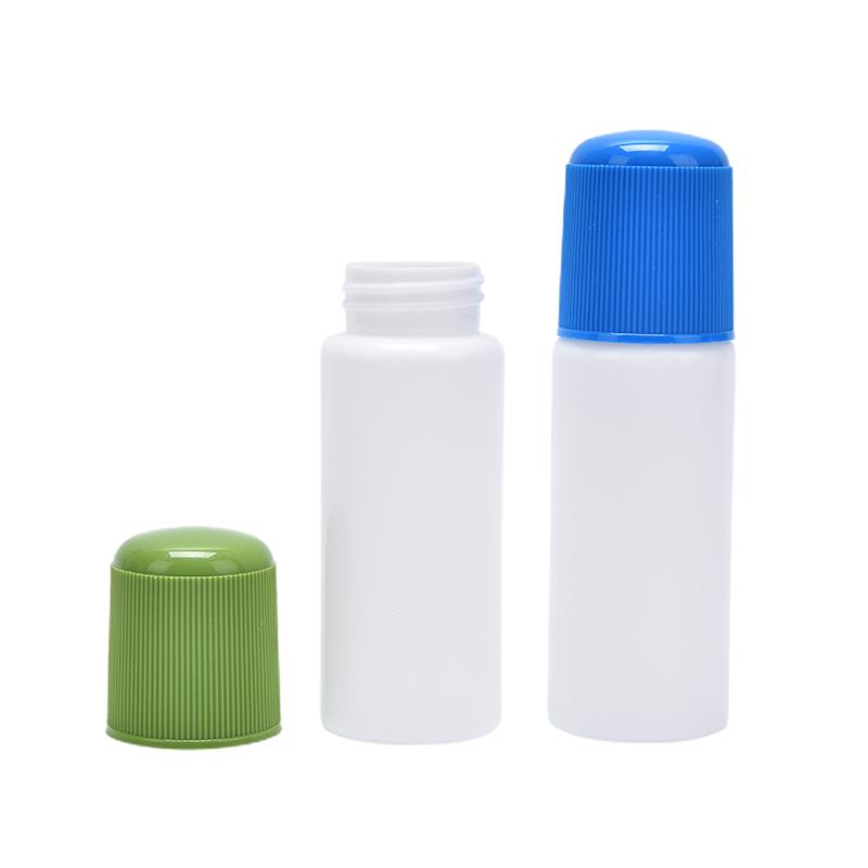 Бутылка с белой лекарственной жидкостью емкостью 30 мл с синим губчатым аппликатором