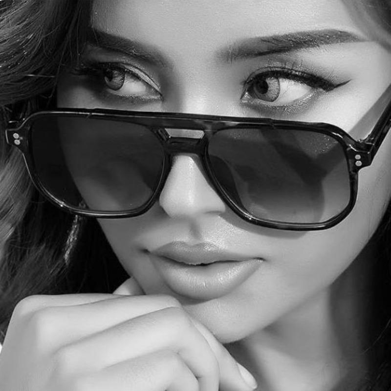 Vintage Square Sun Glasses Woman Retro Small Frame Sunglasses Fashion Candy Colors Women Outdoor Leisure Eyewear UV400