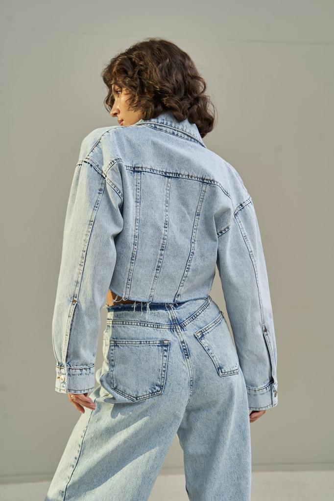 Голубая короткая джинсовая куртка Darcey