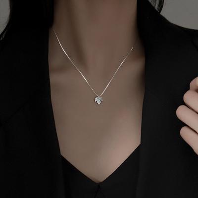 Цепочка из стерлингового серебра S925 с цепочкой на ключицу, женская свежая и минималистичная подвеска в виде листа, персонализированное художественное ожерелье с кленовым листом