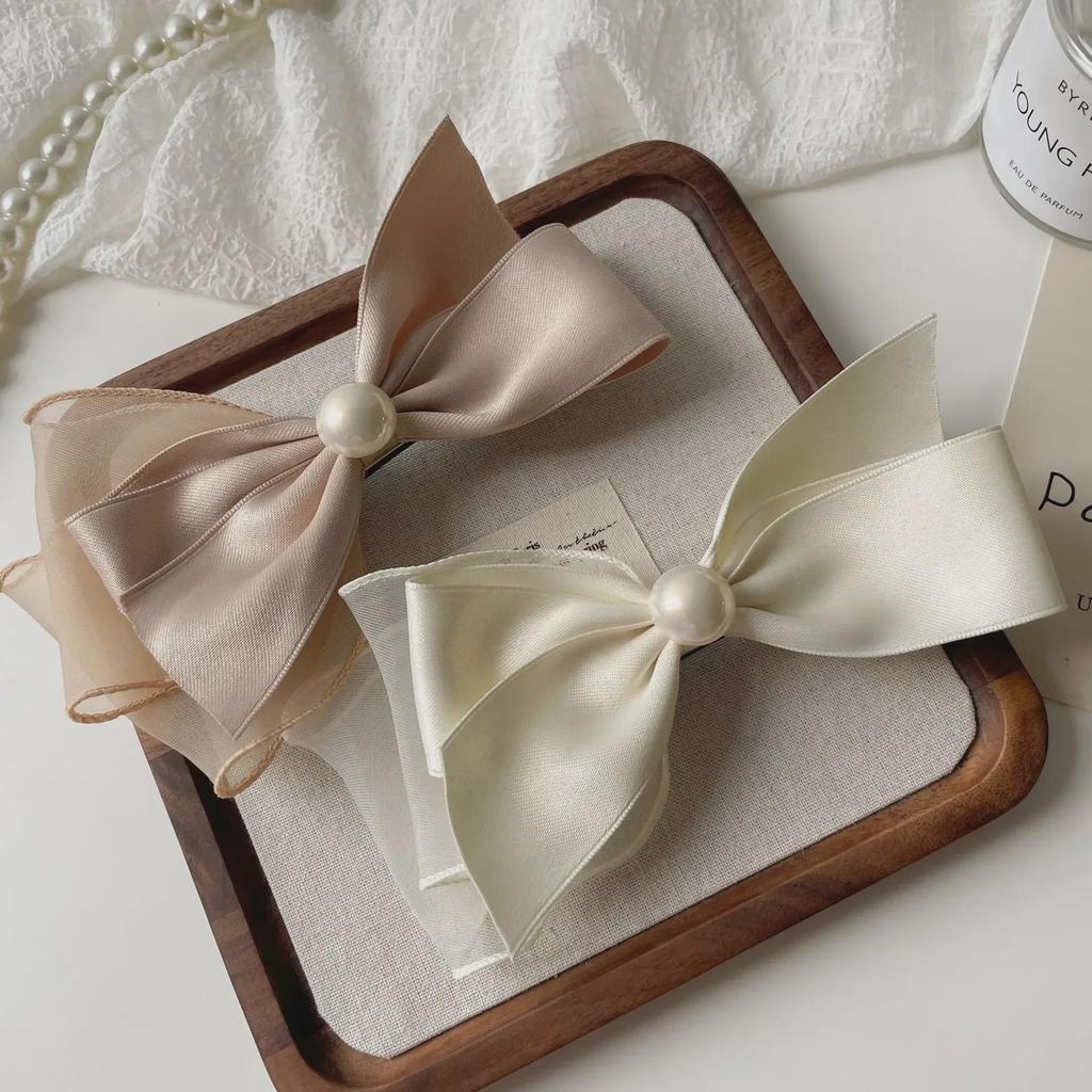 Корейская элегантная черная атласная заколка-клип с жемчугом - Стильный аксессуар для волос