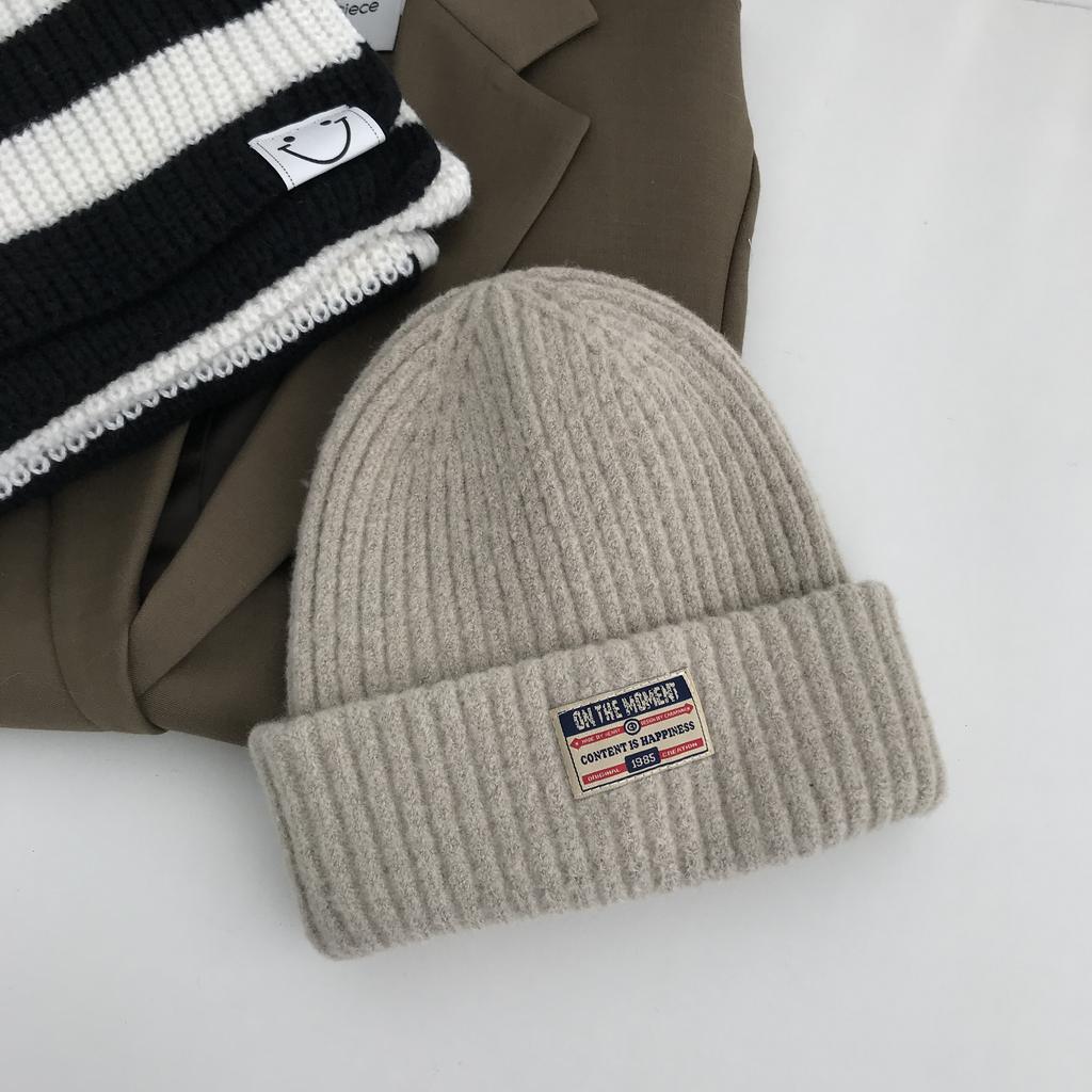 Шапки вязаные из ткани мужские и женские осенние новые универсальные утолщенные шерстяные шапки женские защитные наушники холодные шапки