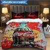 3 шт. Постельное белье с дизайном Coca-cola, 2D-печать (Включает 1 пододеяльник + 2 наволочки (без наполнителя)), Декор спальни, Подарок-вентилятор
