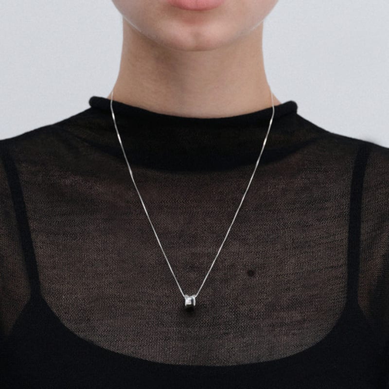 Еще один слой Лунная петля Ожерелье (silver925)