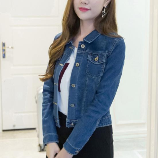 Женская короткая джинсовая куртка слим с отложным воротником, длинным рукавом и застежкой на пуговицы, джинсовая верхняя одежда