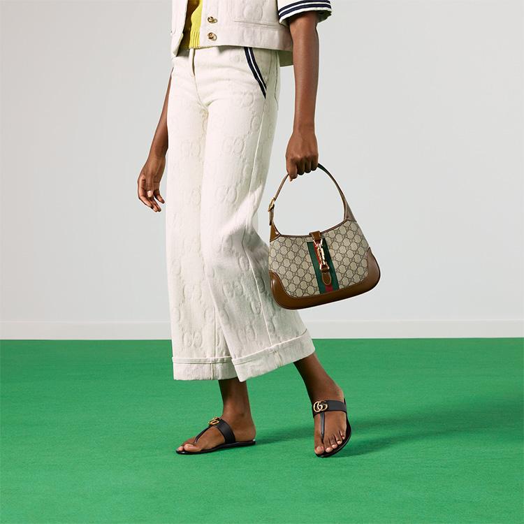 Gucci Сумка через плечо Jackie 1961, золотой замок, канва с монограммой и кожа, полумесяц, женская, коричневая 636706-HUHHG-8565