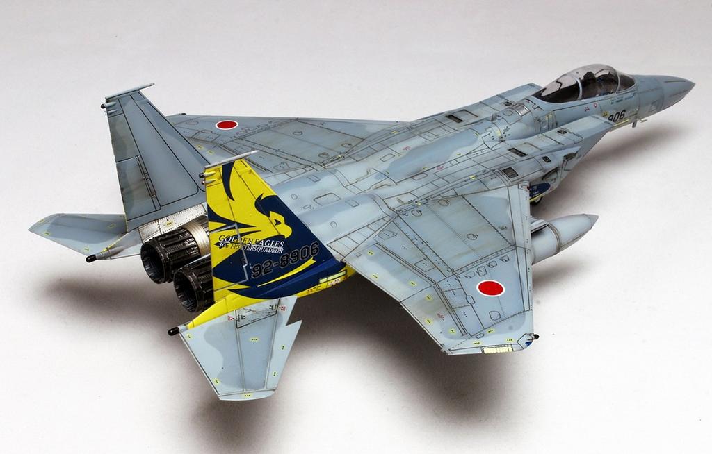 Место 1/72 Самолет F-15J Eagle Сил самообороны Японии, модернизированный, 306-я эскадрилья, Авиашоу 2017 в Комацу, Памятная схема окраски, Золотой E