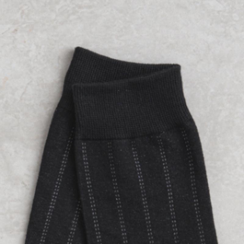 Носки Monfoot с вертикальным узором, черные