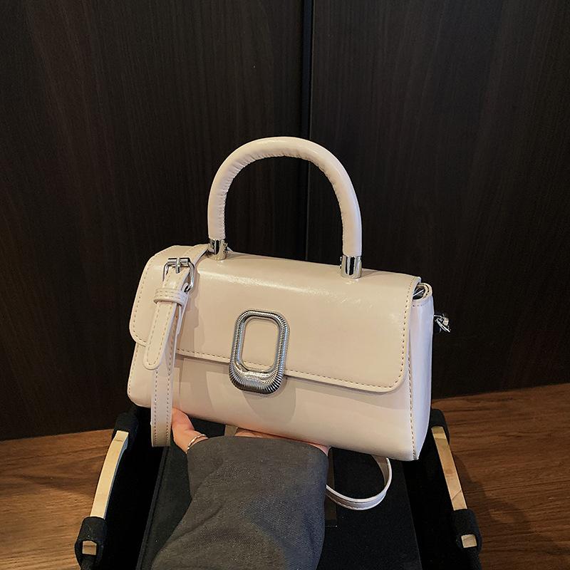 Высококачественная нишевая дизайнерская сумка женская 2025 новая весна-лето универсальная модная сумка через плечо мессенджер портативная маленькая квадратная сумка