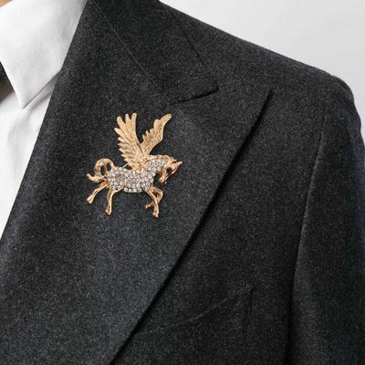 Брошь «Летающая лошадь» со стразами, брошь-значок на лацкан «Крылатая лошадь», сверкающая ретро-брошь-булавка в виде лошади, аксессуар для наряда для свитеров, шляп, пальто