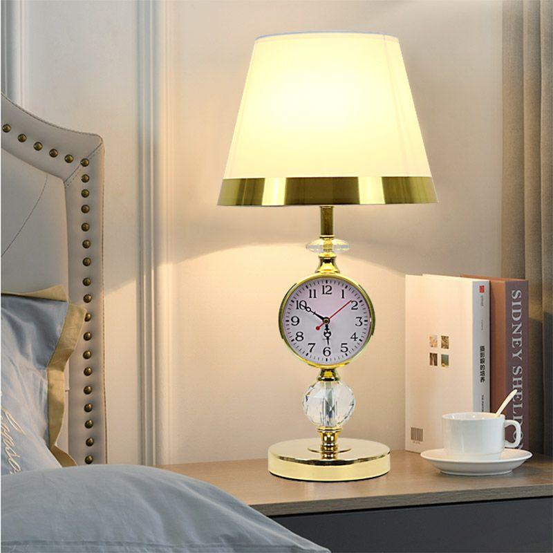 Европейская хрустальная настольная лампа для спальни с настольной декоративной прикроватной лампой с часами