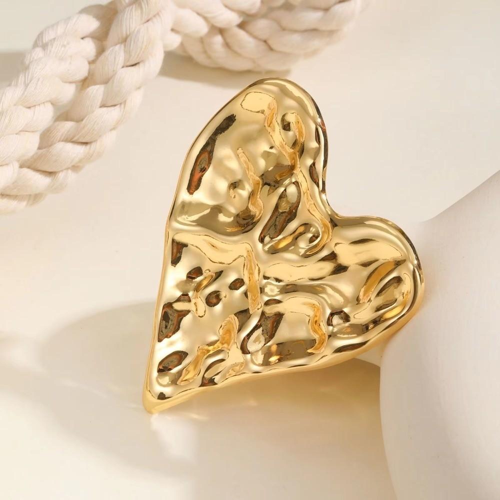 Minimalist Metal Pins Brooch Gold Silver Color Love Brooches Enamel Heart Pins for Vintage Gifts
