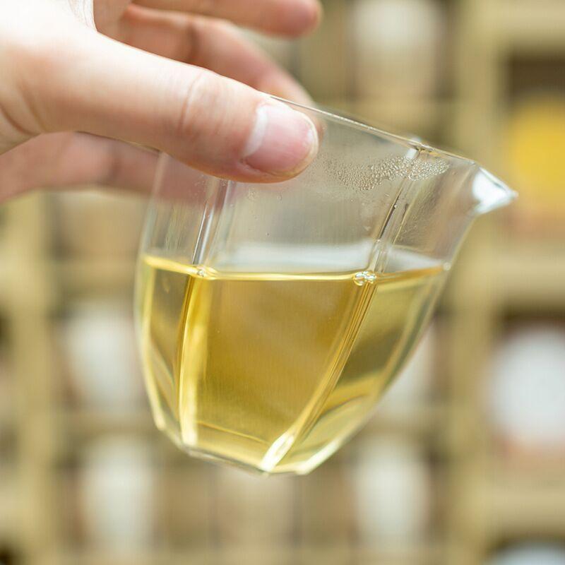 Big Snow Mountain Pu 'er Tea Raw Tea 357g Yunnan Touchun Ancient Tree Pu 'er Seven Seed Cake Tea Tea