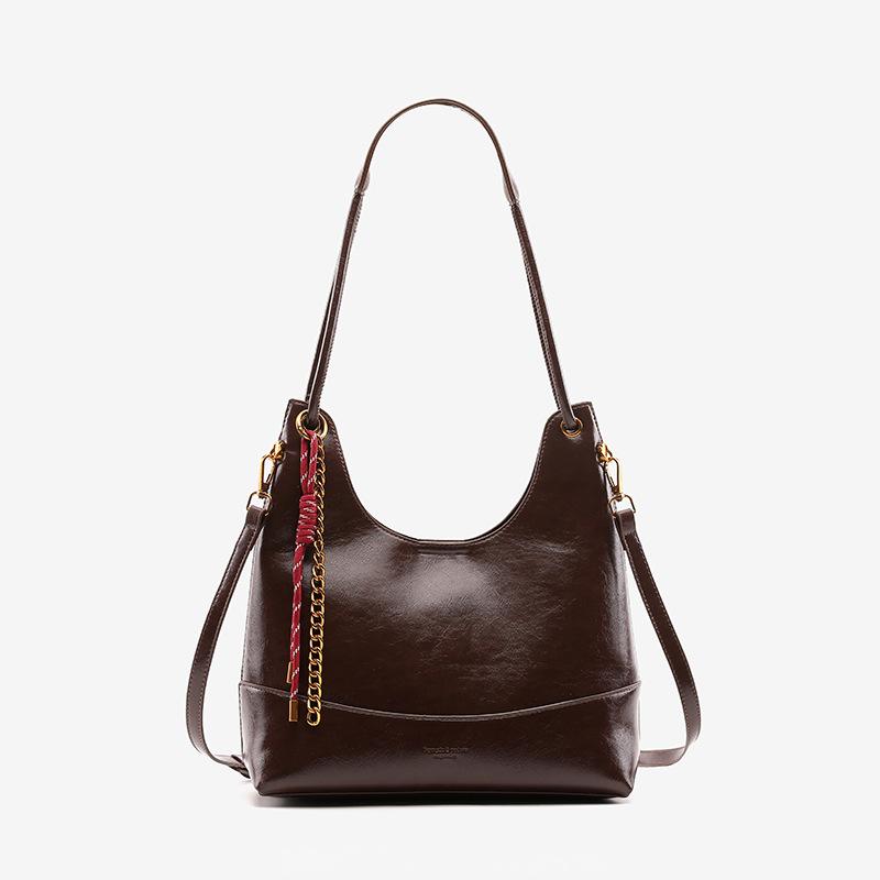 Super Hot and Large Capacity Tote Bun Mother Bag In Autumn and Winter  Trendy New Oil Wax Leather Retro Commuting Commuting Order