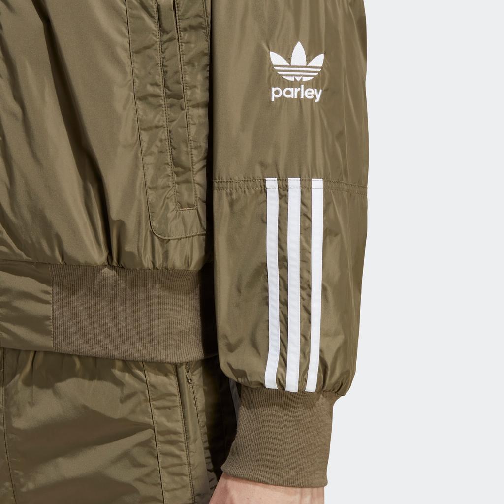 adidas Спортивный топ Originals Adicolor Parley с вышивкой логотипа по бокам, мужские топы оливково-зеленого цвета HS2089