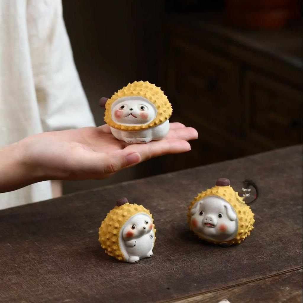 Yixing Zisha Tea Pet: Durian Hedgehog, Cat & Piglet Lid Rest - Cute, Nurturable Ornament for Tea Play