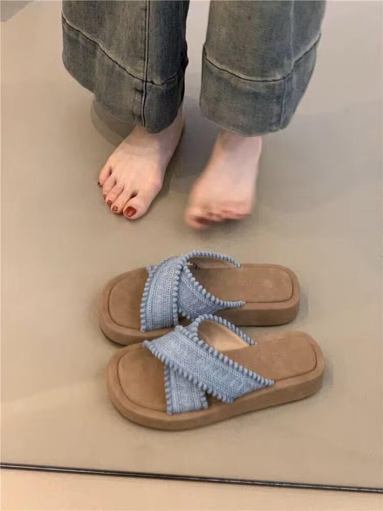 National Style Cool Slippers 2025 New Summer Retro Woven Cross Yellow Student Casual Flat-bottomed Roman Slippers