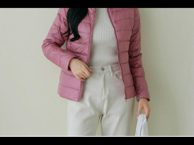 Женская облегченная куртка-пуховик - тонкая, однотонная, белый утиный пух, теплая, простой стиль