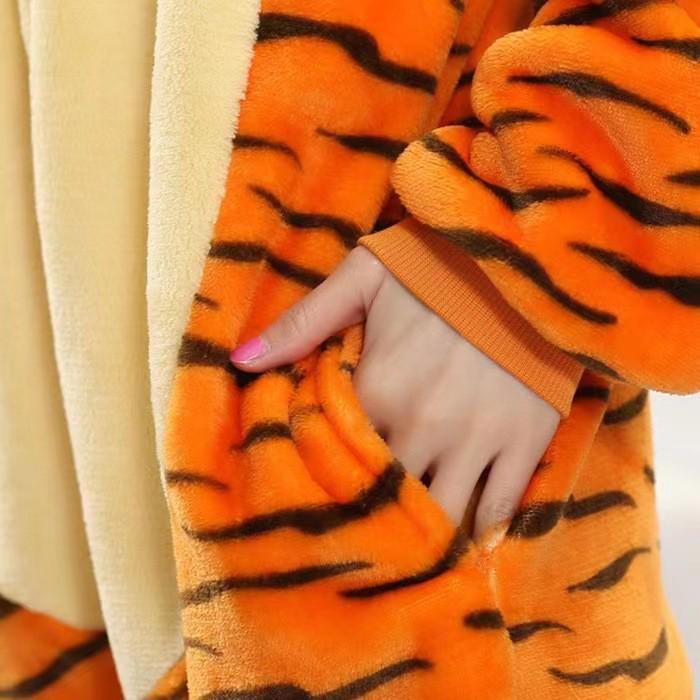 Детская фланелевая пижама с капюшоном и изображением животных: Милый комбинезон с мультяшным принтом на осень и зиму