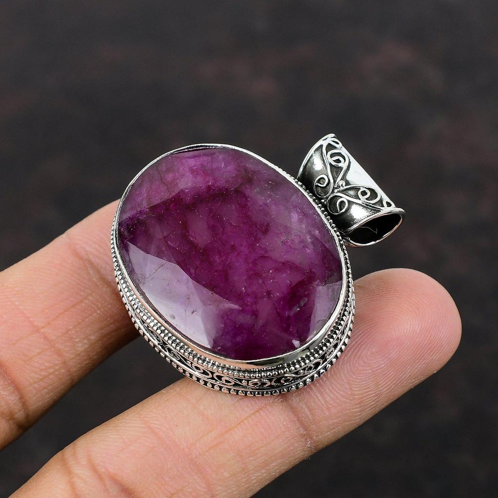 Граненый Кашмирский рубиновый кулон Подвеска из настоящего драгоценного камня Подвеска из стерлингового серебра 925 пробы Винтажная подвеска ручной работы Овальный рубиновый ювелирный подарок Подарок на годовщину