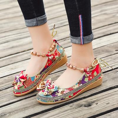 Весна / лето Женская обувь Этнический стиль Вышитая тканевая обувь На плоской подошве Китайский стиль С бисером Большой размер Одинарная обувь