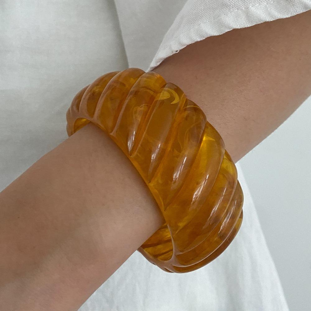Золотой Неправильной Формы Широкий Браслет Богемный Ретро Кольцо на Руку Преувеличенный Акриловый Браслет Подарок Другу