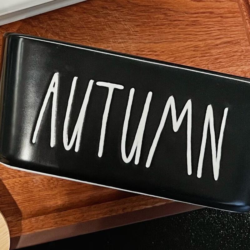 ZISIZ Ceramic Butter Dish with Lid and Knife