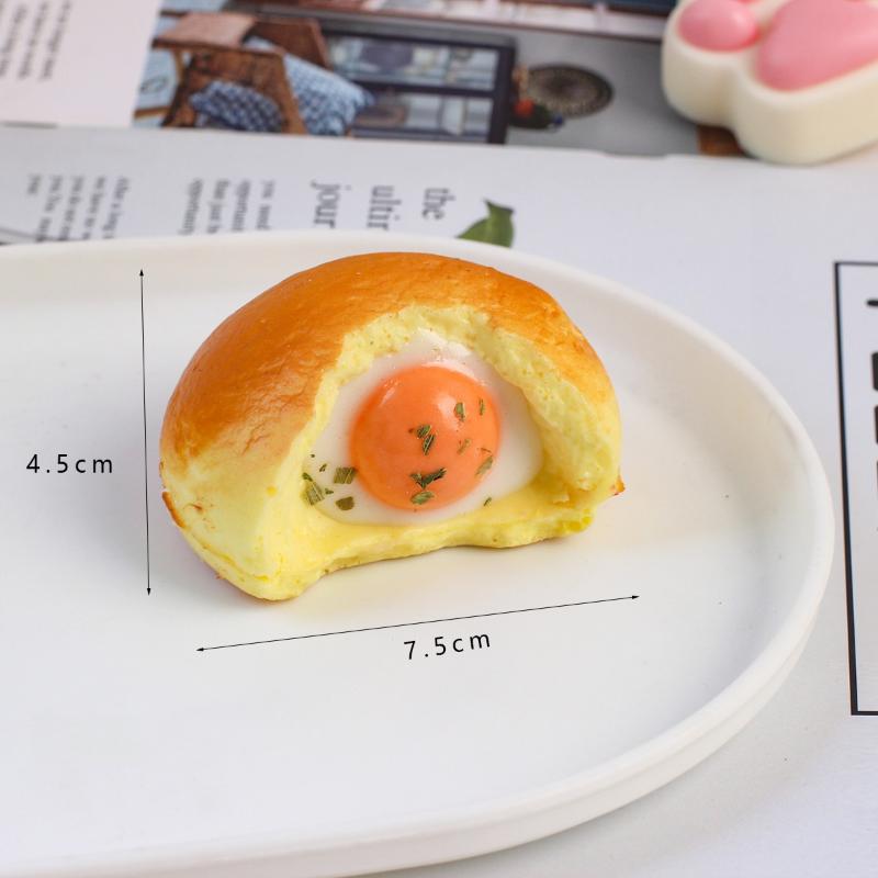 1Pcs Simulation Bread Squeeze Toys Stress Relief Realistic Food Fidget Toy Decompression Cake Cheese Bagel Bread Toy
