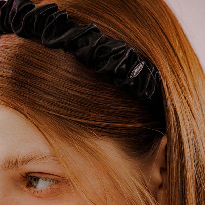 Меллотори присборенная атласная повязка для волос