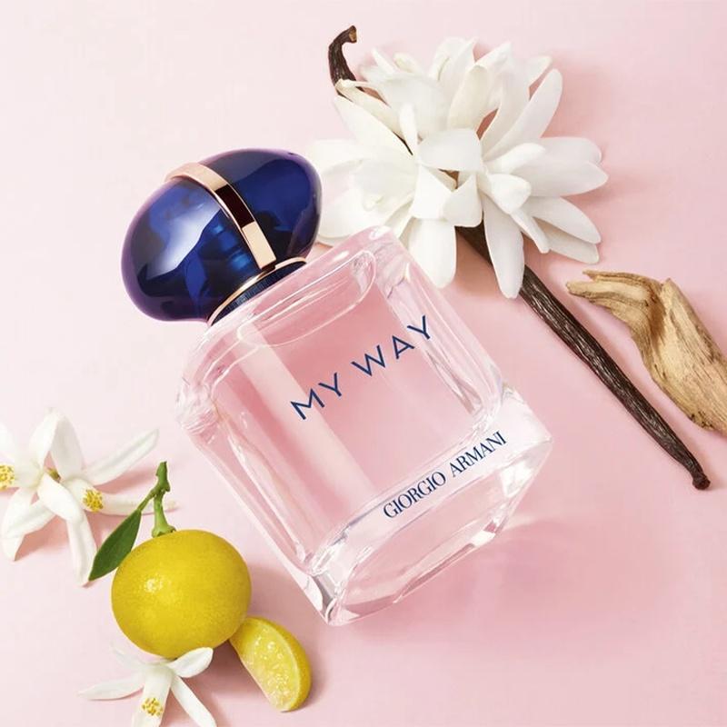 Набор парфюмерии Armani MY WAY Туалетная вода EDP Древесный Трехпредметный набор: My Way Парфюмерная вода 90 мл + My Way Парфюмерная вода 10 мл + My Way Лосьон для тела 50 мл