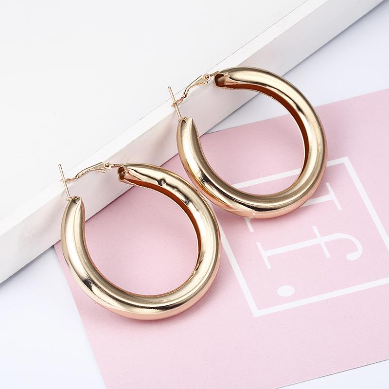European and American Metal Half Ring Fashion Temperament Geometric Earrings Creative Round Earrings Ornaments