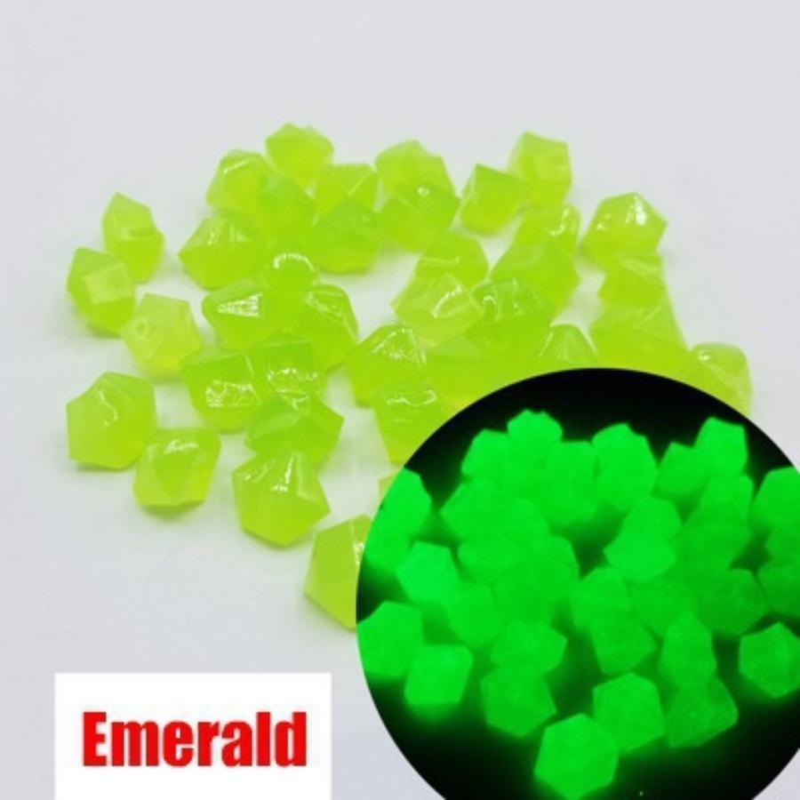 25/100/300pcs Garden Decor Luminous Stones Glow In Dark Decorative Pebbles Outdoor Fish Tank Decoration Pebble Rocks Aquarium Mix Color