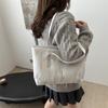 Personalized Fashion Casual Trend Tote Bag Winter New Small Fresh Commuting Shoulder Armpit Women's Bag