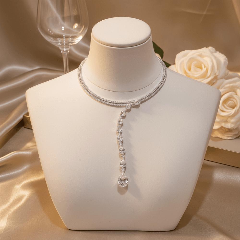 Temperament Collar Style Rhinestone Choker Water Drop Sparkling Zircon Crystal Necklace Light Luxury Women Neck Jewelry Wedding