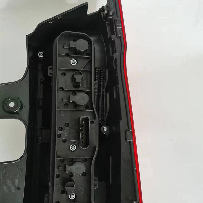 Mercedes-Benz VITO LED Taillight Assembly: Perfect Fit Brake & Turn Signal Light